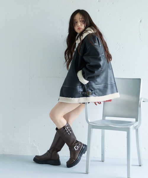 archives(アルシーヴ)の「フェイクレザーミドルムートンジャケット(ムートンコート・レディース・ブラック/ブラウン・MEDIUM)」の11枚目の写真