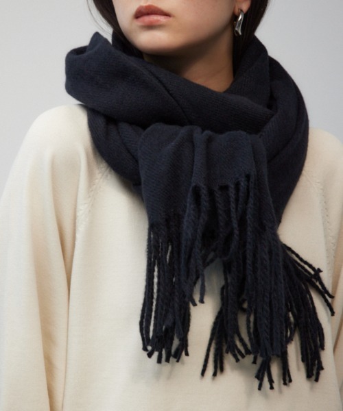 AZUL by moussy（アズールバイマウジー）の「カシミアタッチストール（ストール/ショール・レディース・ブラック/アイボリー/レッド系その他・FREE）」の3枚目の写真