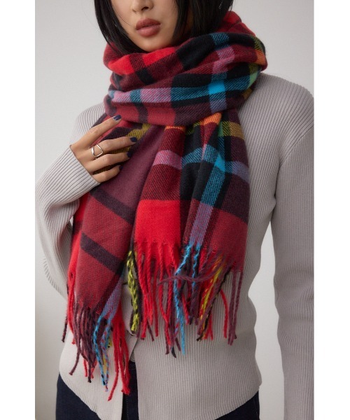 AZUL by moussy（アズールバイマウジー）の「カシミアタッチストール（ストール/ショール・レディース・ブラック/アイボリー/レッド系その他・FREE）」の18枚目の写真