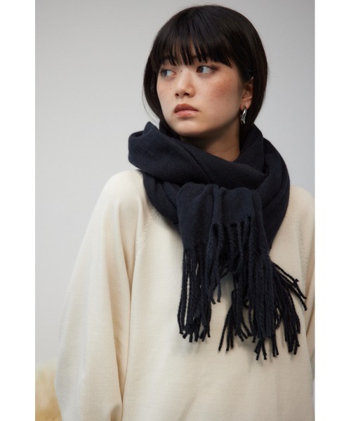 AZUL by moussy（アズールバイマウジー）の「カシミアタッチストール（ストール/ショール・レディース・ブラック/アイボリー/レッド系その他・FREE）」の11枚目の写真