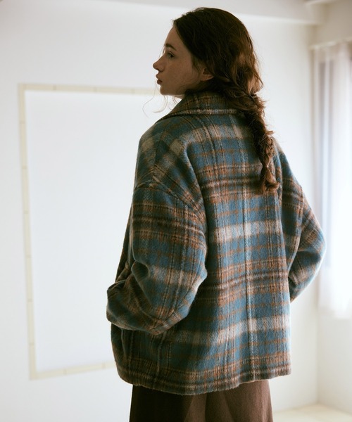 RNA-N（アールエヌエーエヌ）の「J2168 ウールシャギーダブルジャケット（テーラードジャケット・レディース・ブルー/ブラック/グレー/グリーン・FREE）」の7枚目の写真