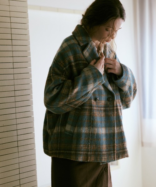 RNA-N（アールエヌエーエヌ）の「J2168 ウールシャギーダブルジャケット（テーラードジャケット・レディース・ブルー/ブラック/グレー/グリーン・FREE）」の6枚目の写真