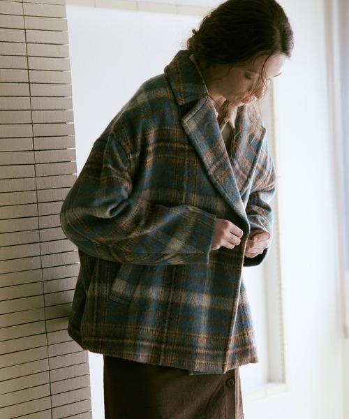 RNA-N（アールエヌエーエヌ）の「J2168 ウールシャギーダブルジャケット（テーラードジャケット・レディース・ブルー/ブラック/グレー/グリーン・FREE）」の8枚目の写真