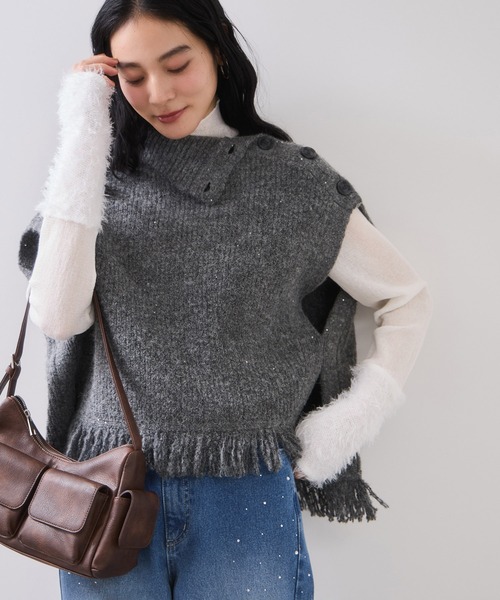 VIS（ビス）の「ボタンデザインポンチョベスト（ベスト・レディース・チャコールグレー/オフホワイト・FREE）」の3枚目の写真