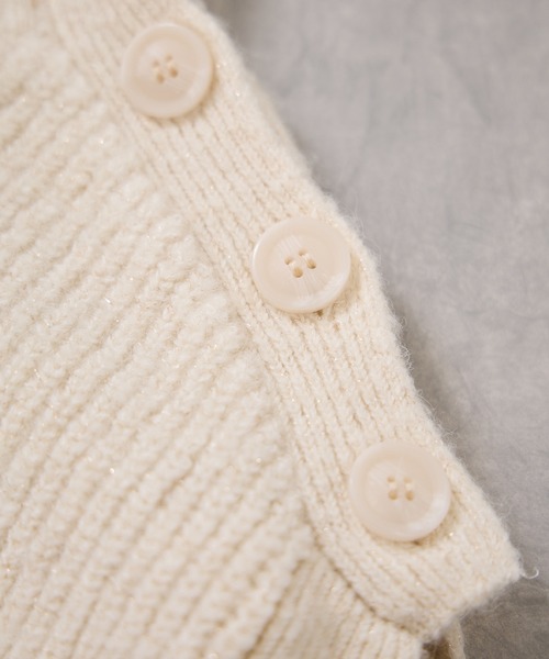 VIS（ビス）の「ボタンデザインポンチョベスト（ベスト・レディース・チャコールグレー/オフホワイト・FREE）」の22枚目の写真