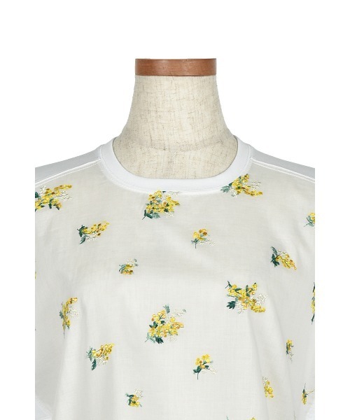 KEITA MARUYAMA（ケイタマルヤマ）の「Mimosa embroidery TEE（Tシャツ/カットソー・レディース・ホワイト/グリーン/ブラック・SMALL/MEDIUM）」の6枚目の写真