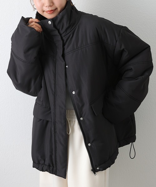 COLONY 2139(コロニートゥーワンスリーナイン)の「スタンドカラー中綿コート(ブルゾン・レディース・モカ/ブラック・FREE)」の1枚目の写真