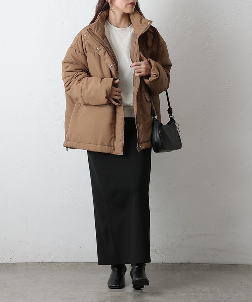 COLONY 2139(コロニートゥーワンスリーナイン)の「スタンドカラー中綿コート(ブルゾン・レディース・モカ/ブラック・FREE)」の3枚目の写真