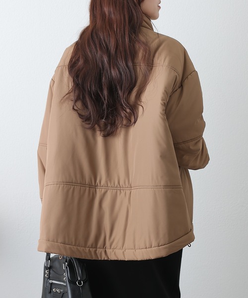 COLONY 2139(コロニートゥーワンスリーナイン)の「スタンドカラー中綿コート(ブルゾン・レディース・モカ/ブラック・FREE)」の19枚目の写真