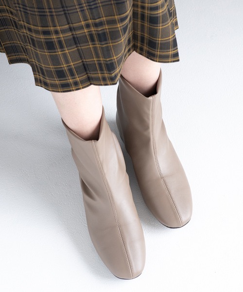 JELLY BEANS(ジェリービーンズ)の「バックファスナーストレッチショートブーツ(210-57390)JELLY BEANS(ジェリービーンズ)(ブーツ・レディース・ブラック/グレー・S/M/L/LL)」の17枚目の写真