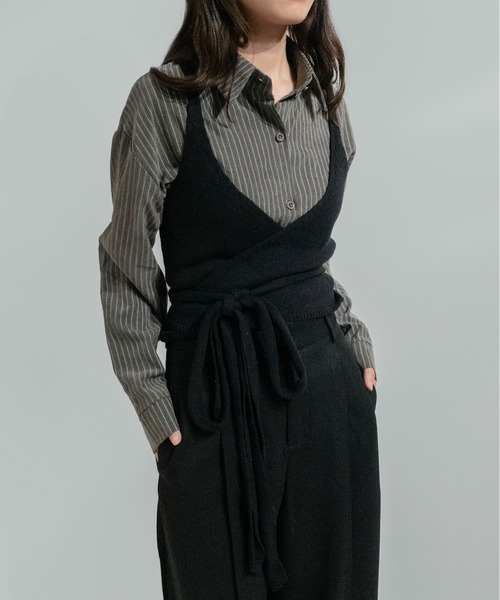 on:nue（オンニュ）の「【on:nue】カシュクールニットビスチェ（ニット/セーター・レディース・ベージュ/ブラック/グレー・FREE）」の22枚目の写真