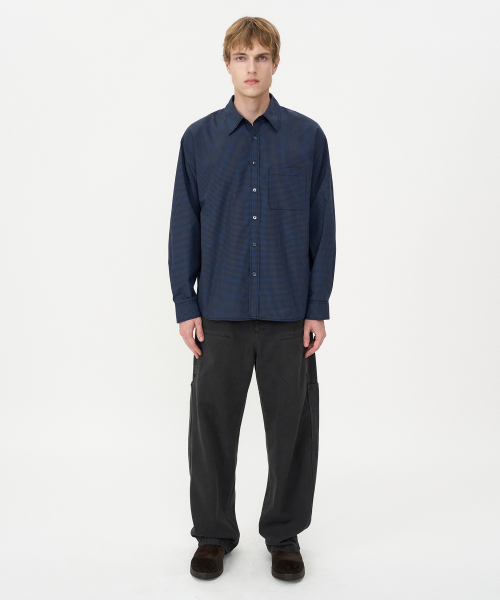 INSILENCE(インサイロンス)の「レギュラーフィットチェックシャツ NAVY(シャツ/ブラウス・レディース・その他・SMALL/MEDIUM/LARGE)」の5枚目の写真
