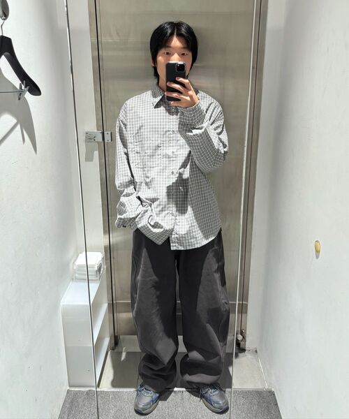 INSILENCE(インサイロンス)の「レギュラーフィットチェックシャツ NAVY(シャツ/ブラウス・レディース・その他・SMALL/MEDIUM/LARGE)」の3枚目の写真