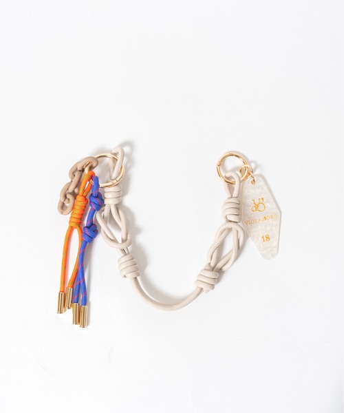 VIOLAd'ORO(ヴィオラドーロ)の「【VIOLAd'ORO/ヴィオラドーロ】バッグチャーム アクリルタグ レオパード(キーホルダー・レディース・ホワイト×レッド/グレー系その他/ブラウン系その他/ピンク系その他/ブラック×ピンク/ブルー系その他/グリーン系その他/ゴールド系その他/ゴールド系その他2・FREE)」の13枚目の写真