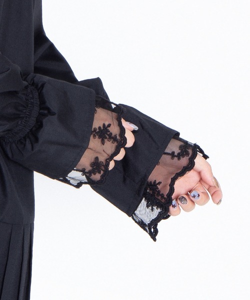 PUNYUS(プニュズ)の「プリーツヘムシャツワンピース(シャツワンピース・レディース・ブラック/サックスブルー/ホワイト・2/1/5/4/3)」の14枚目の写真