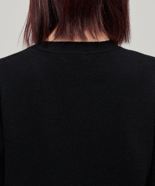 MUSINSA STANDARD WOMAN（ムシンサスタンダードウーマン）の「ウィメンズラムウールカーディガン[ブラック]（カーディガン/ボレロ・レディース・その他・SMALL/MEDIUM/LARGE/X-SMALL）」の6枚目の写真