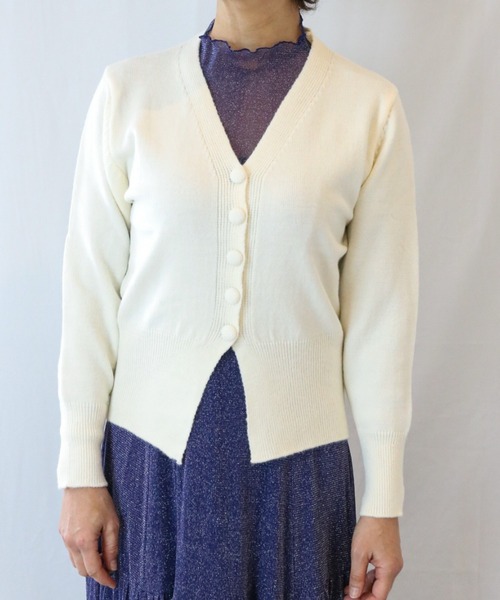 a lot of love（ア ロット オブ ラブ）の「ナローウエスト Vネックカーディガン（カーディガン/ボレロ・レディース・ピンク/オフホワイト/グレー・FREE）」の4枚目の写真