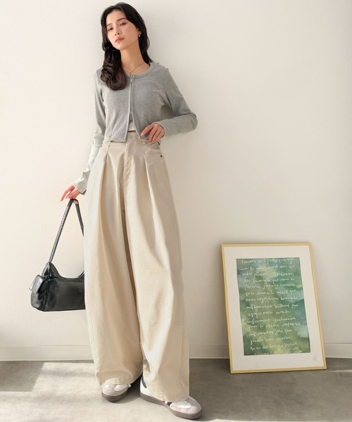 Java(ジャバ)の「《JaVaジャバコラボ》 トレンド感たっぷりの最旬シルエット。タックバレルレッグパンツ(その他パンツ・レディース・ネイビー/ブラック/アイボリー・LARGE/MEDIUM/SMALL/X-LARGE)」の7枚目の写真