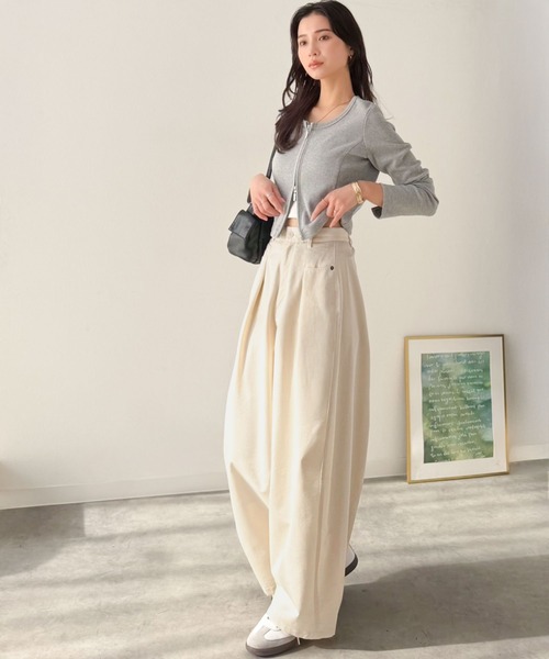 Java(ジャバ)の「《JaVaジャバコラボ》 トレンド感たっぷりの最旬シルエット。タックバレルレッグパンツ(その他パンツ・レディース・ネイビー/ブラック/アイボリー・LARGE/MEDIUM/SMALL/X-LARGE)」の8枚目の写真