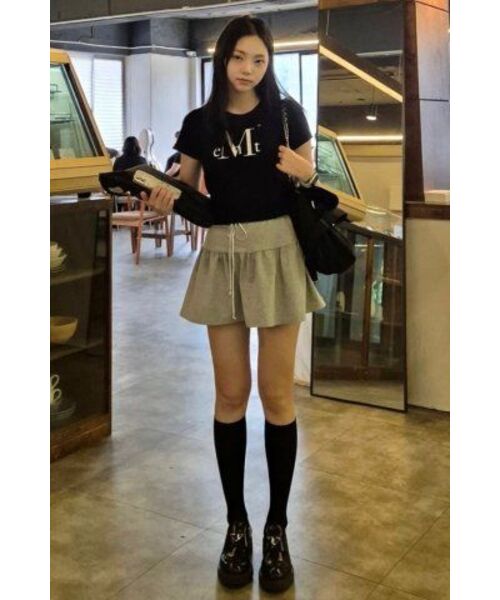 MUCENT（ムセント）の「メインシンボルシグネチャーロゴ半袖Tシャツ（4カラー）（Tシャツ/カットソー・レディース・ホワイト/ブラック/ライトピンク/レッド・SHORT/L/M/XL）」の10枚目の写真