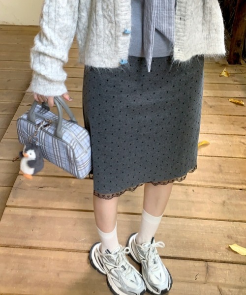 gossip!ロサンゼルス(ゴシップロサンゼルス)の「Y2Kガーリーレトロドット×レースAラインスカート/ミディ丈(スカート・レディース・グレー・L/M/S)」の7枚目の写真