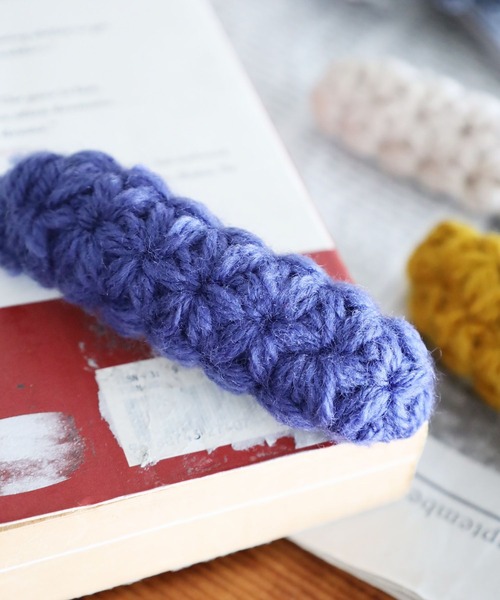 niko and...（ニコアンド）の「ニットバレッタ（バレッタ/ヘアクリップ・レディース・イエロー/ブルー/グレー/アイボリー・0）」の4枚目の写真