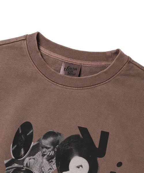 Cavish(カビシ)の「COLLAGE PIGMENT SWEATSHIRT BROWN(CV2DSUM462A)(スウェット・レディース・ブラウン・LARGE/MEDIUM/SMALL/X-LARGE)」の3枚目の写真