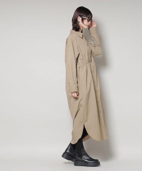 NANO universe(ナノユニバース)の「ナイロンタッサードロストシャツワンピース(シャツワンピース・レディース・ブラック/キャメル/ダークベージュ・FREE)」の5枚目の写真
