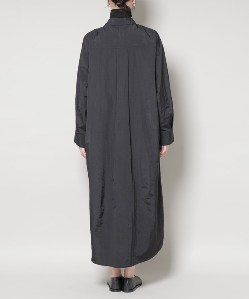NANO universe(ナノユニバース)の「ナイロンタッサードロストシャツワンピース(シャツワンピース・レディース・ブラック/キャメル/ダークベージュ・FREE)」の22枚目の写真