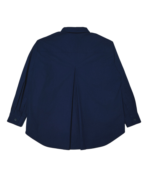 TEN PAST SEVEN（テン ファスト セブン）の「ネイビーのバックプリーツシャツ（シャツ/ブラウス・メンズ・その他・MEDIUM/LARGE）」の2枚目の写真