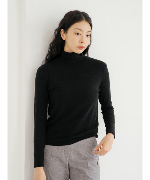 NITINA(ニティナ)の「ベーシックインナーティーシャツBK(Tシャツ/カットソー・レディース・ブラック・SMALL/MEDIUM)」の1枚目の写真