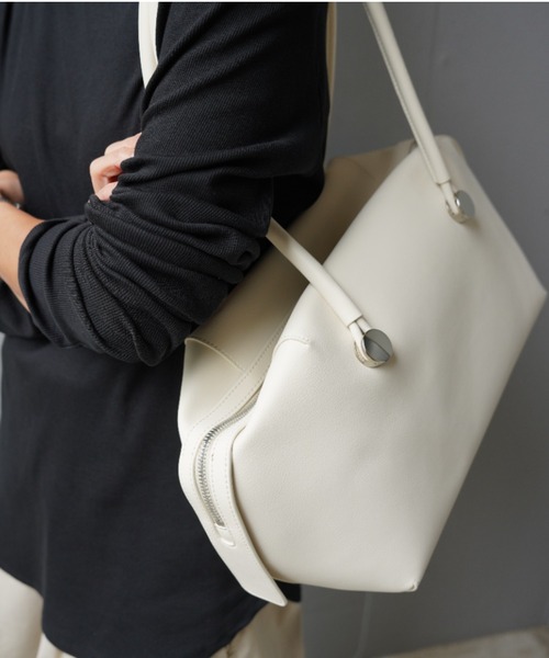 ADD CULUMN（アドカラム）の「ADD CULUMN(アドカラム) TABLET BOSTON（ハンドバッグ・レディース・ダークグレー/アイボリー・F）」の4枚目の写真