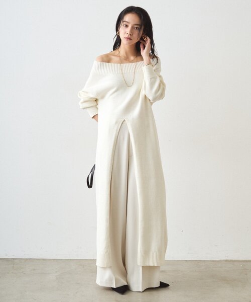 LOUNGEDRESS(ラウンジドレス)の「ハイスリットニットワンピース(ワンピース・レディース・ネイビー/オフホワイト・FREE)」の5枚目の写真