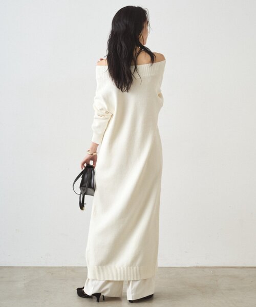 LOUNGEDRESS(ラウンジドレス)の「ハイスリットニットワンピース(ワンピース・レディース・ネイビー/オフホワイト・FREE)」の9枚目の写真