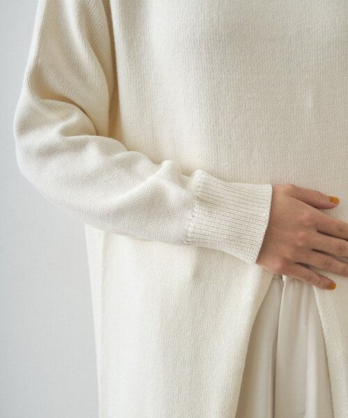 LOUNGEDRESS(ラウンジドレス)の「ハイスリットニットワンピース(ワンピース・レディース・ネイビー/オフホワイト・FREE)」の18枚目の写真