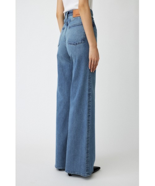 MOUSSY（マウジー）の「ADVANCED LONG LEG FLARE（デニムパンツ・レディース・ダークブルー/ブルー/ワンウォッシュ・23inch/24inch/25inch/26inch/27inch）」の8枚目の写真