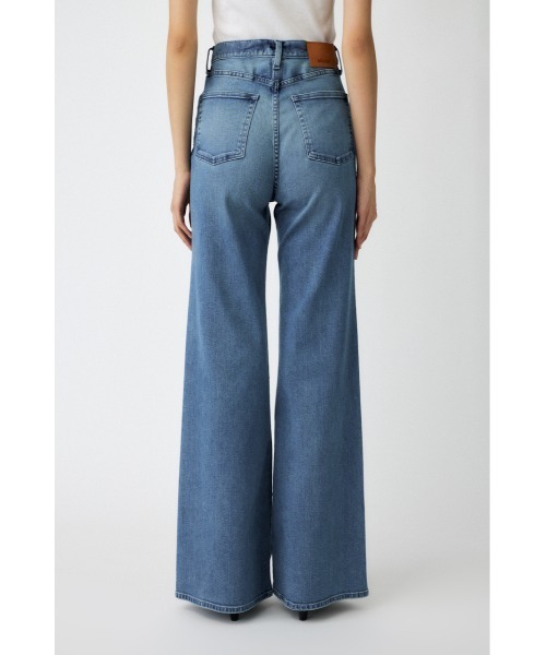 MOUSSY（マウジー）の「ADVANCED LONG LEG FLARE（デニムパンツ・レディース・ダークブルー/ブルー/ワンウォッシュ・23inch/24inch/25inch/26inch/27inch）」の9枚目の写真