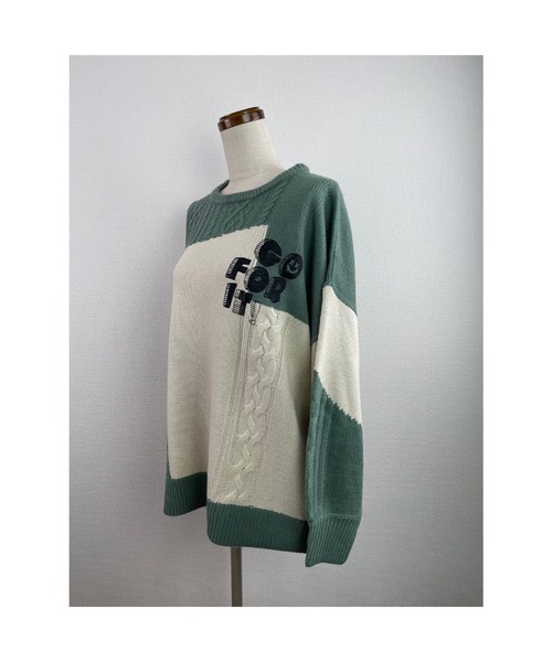WORLD WIDE LOVE!（ワールドワイドラブ）の「GO FOR IT ! パネル配色編みプルオーバー（ニット/セーター・レディース・グリーン/ブルー/ブラック・1）」の9枚目の写真