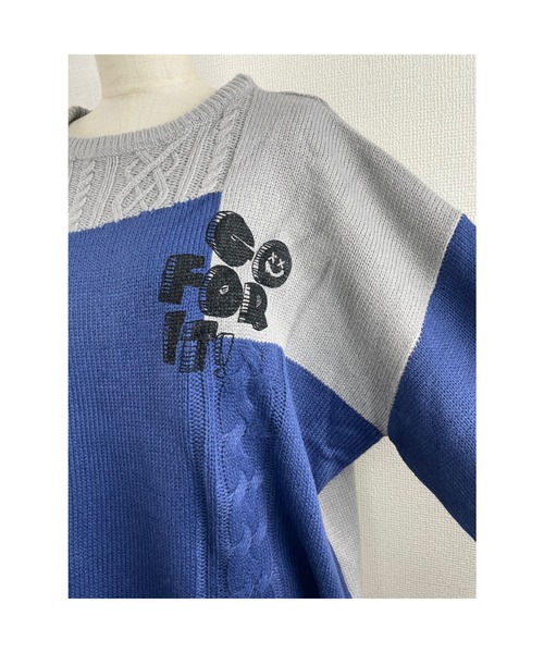 WORLD WIDE LOVE!（ワールドワイドラブ）の「GO FOR IT ! パネル配色編みプルオーバー（ニット/セーター・レディース・グリーン/ブルー/ブラック・1）」の12枚目の写真