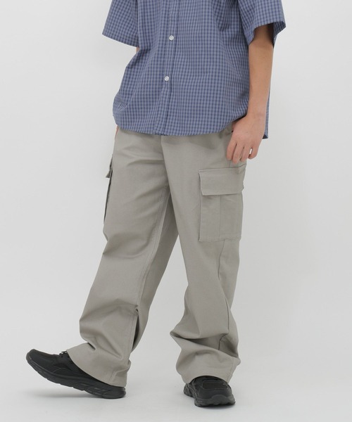 GLOBAL WORK（グローバルワーク）の「サマ見えストレッチカーゴ/AND YUA ANY/612456（カーゴパンツ・キッズ・グレイッシュベージュ/ブラック・SMALL/MEDIUM/LARGE）」の15枚目の写真