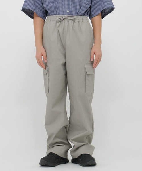 GLOBAL WORK（グローバルワーク）の「サマ見えストレッチカーゴ/AND YUA ANY/612456（カーゴパンツ・キッズ・グレイッシュベージュ/ブラック・SMALL/MEDIUM/LARGE）」の16枚目の写真