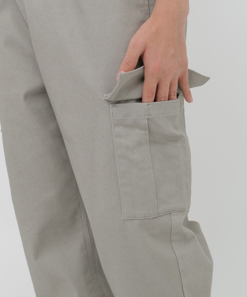 GLOBAL WORK（グローバルワーク）の「サマ見えストレッチカーゴ/AND YUA ANY/612456（カーゴパンツ・キッズ・グレイッシュベージュ/ブラック・SMALL/MEDIUM/LARGE）」の22枚目の写真