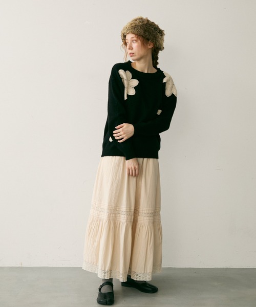 Crisp(クリスプ)の「フラワーモチーフニット(ニット/セーター・レディース・アイボリー/ブラック・FREE)」の5枚目の写真