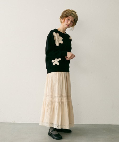 Crisp(クリスプ)の「フラワーモチーフニット(ニット/セーター・レディース・アイボリー/ブラック・FREE)」の8枚目の写真