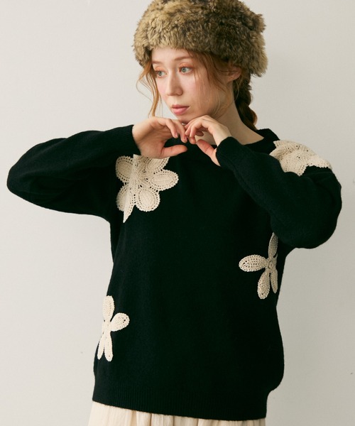 Crisp(クリスプ)の「フラワーモチーフニット(ニット/セーター・レディース・アイボリー/ブラック・FREE)」の11枚目の写真