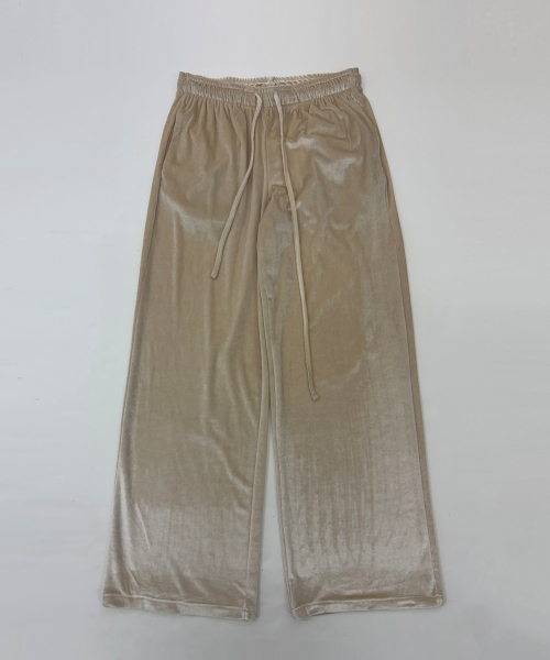 NUUANU（ヌアヌ）の「Elora pants_Beige（スウェットパンツ・レディース・その他・1/2/3）」の2枚目の写真