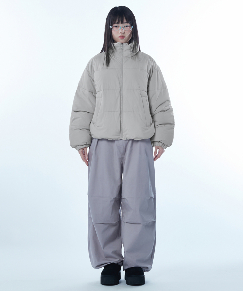 MUSINSA STANDARD WOMAN（ムシンサスタンダードウーマン）の「ウィメンズデイリープファーリバーシブルフリースショートパディングジャケット[アッシュグレー/アイボリー]（ダウンジャケット/コート・レディース・その他・LARGE/SMALL/MEDIUM/X-SMALL）」の3枚目の写真