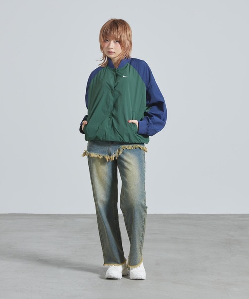 NIKE(ナイキ)の「ナイキ スポーツウェア ウィメンズ オーバーサイズド バーシティ ジャケット / Nike Sportswear Women's Oversized Varsity Jacket IF0333-323 Fir(ブルゾン・レディース・カモフラージュ・XL/L/XS/S/M)」の4枚目の写真