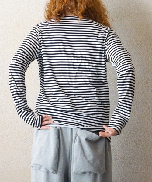 JOURNAL STANDARD LUXE（ジャーナルスタンダード　ラックス）の「コンパクトボーダー プルオーバー（Tシャツ/カットソー・レディース・ブラック/ブラウン・FREE）」の4枚目の写真