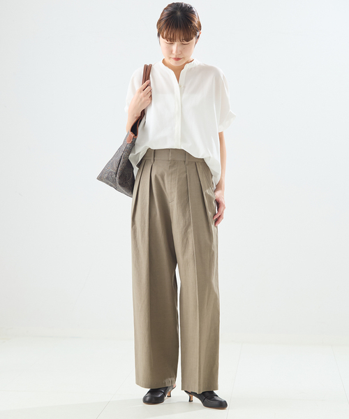 journal standard L'essage(ジャーナルスタンダードレサージュ)の「DEVEAUXフラワー&チェック/無地タックスリーブシャツ(シャツ/ブラウス・レディース・ブラック/ブルー系その他/ホワイト/ブラック系その他・FREE)」の16枚目の写真